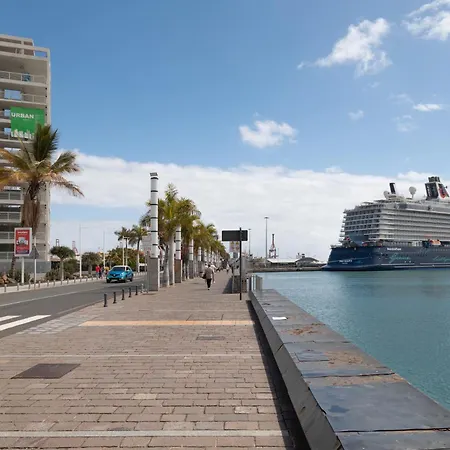Piso Con Balcon Cerca De La Playa