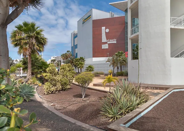 Piso Con Balcon Cerca De La Playa Lejlighed